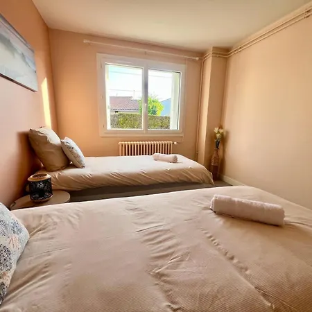 Jolie Maison 2 Avec Jardin A - Ideal Familles - Parking Gratuit - Confort Equipee Ρουαγιάν